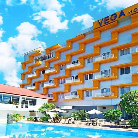 Vega Prime Hotel & Convention Sorong Exterior photo