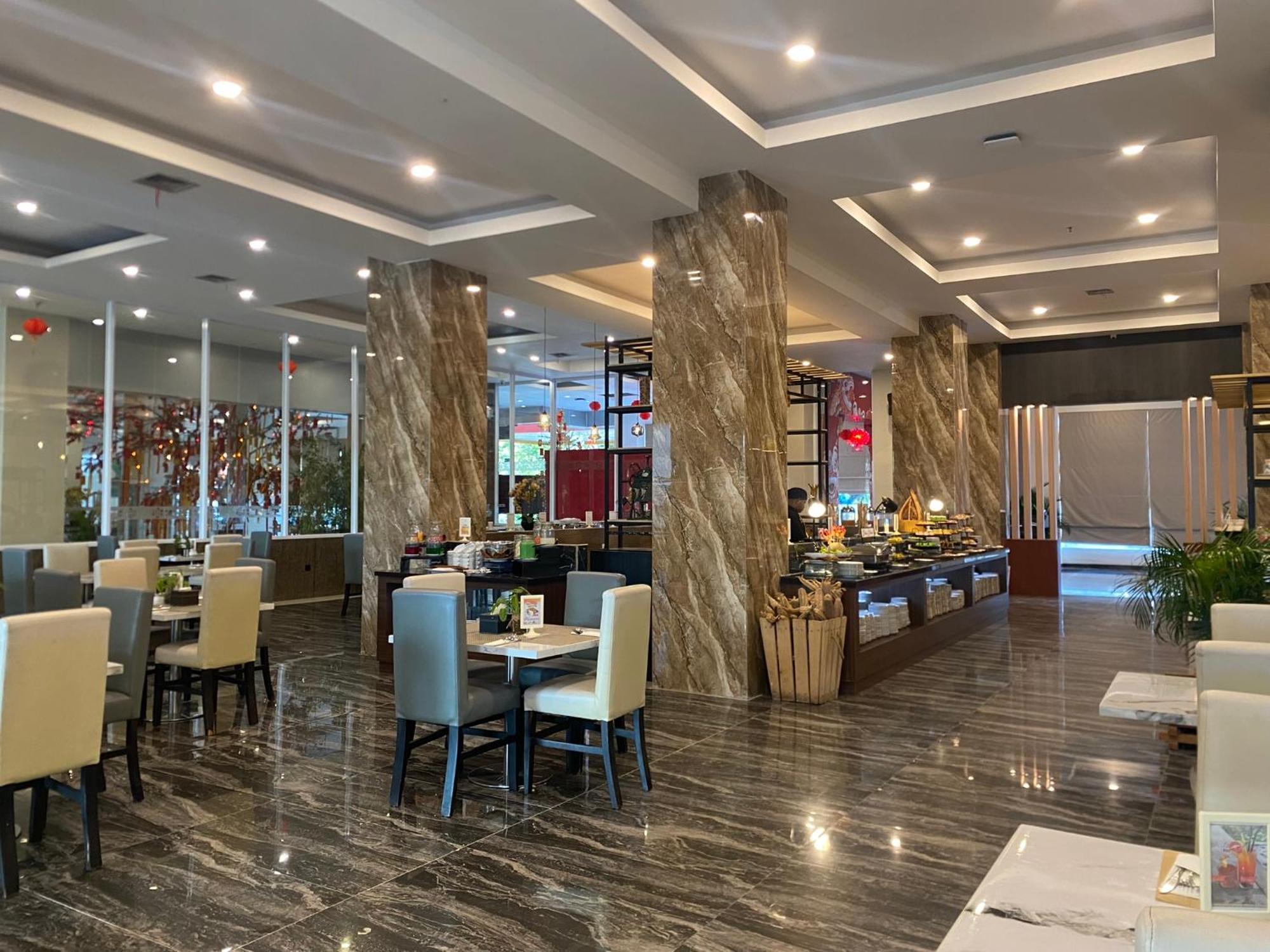 Vega Prime Hotel & Convention Sorong Exterior photo