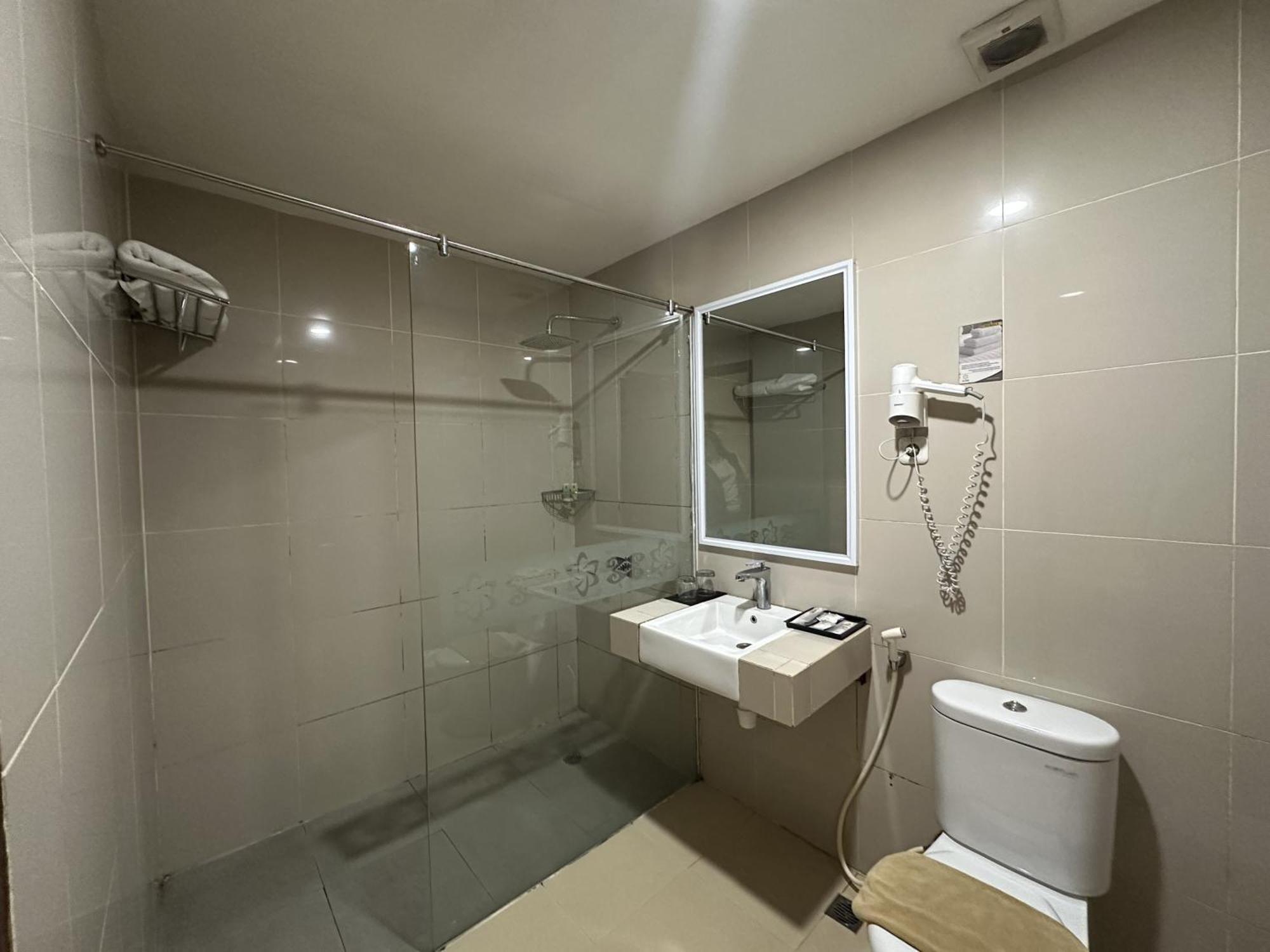 Vega Prime Hotel & Convention Sorong Room photo
