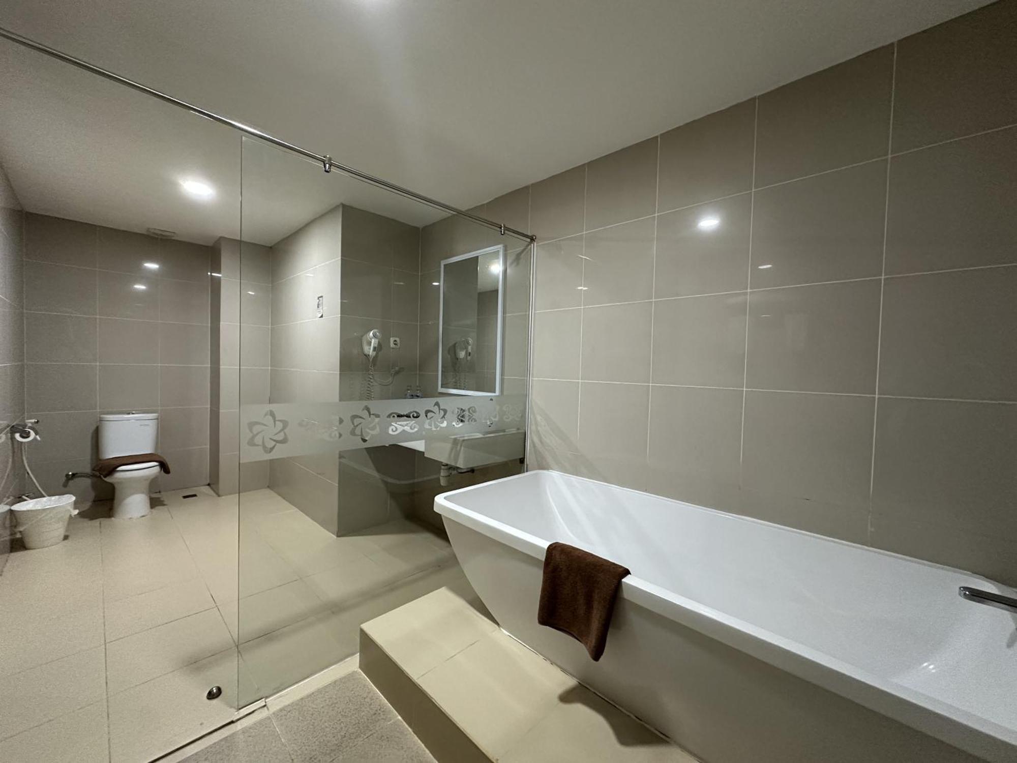 Vega Prime Hotel & Convention Sorong Room photo