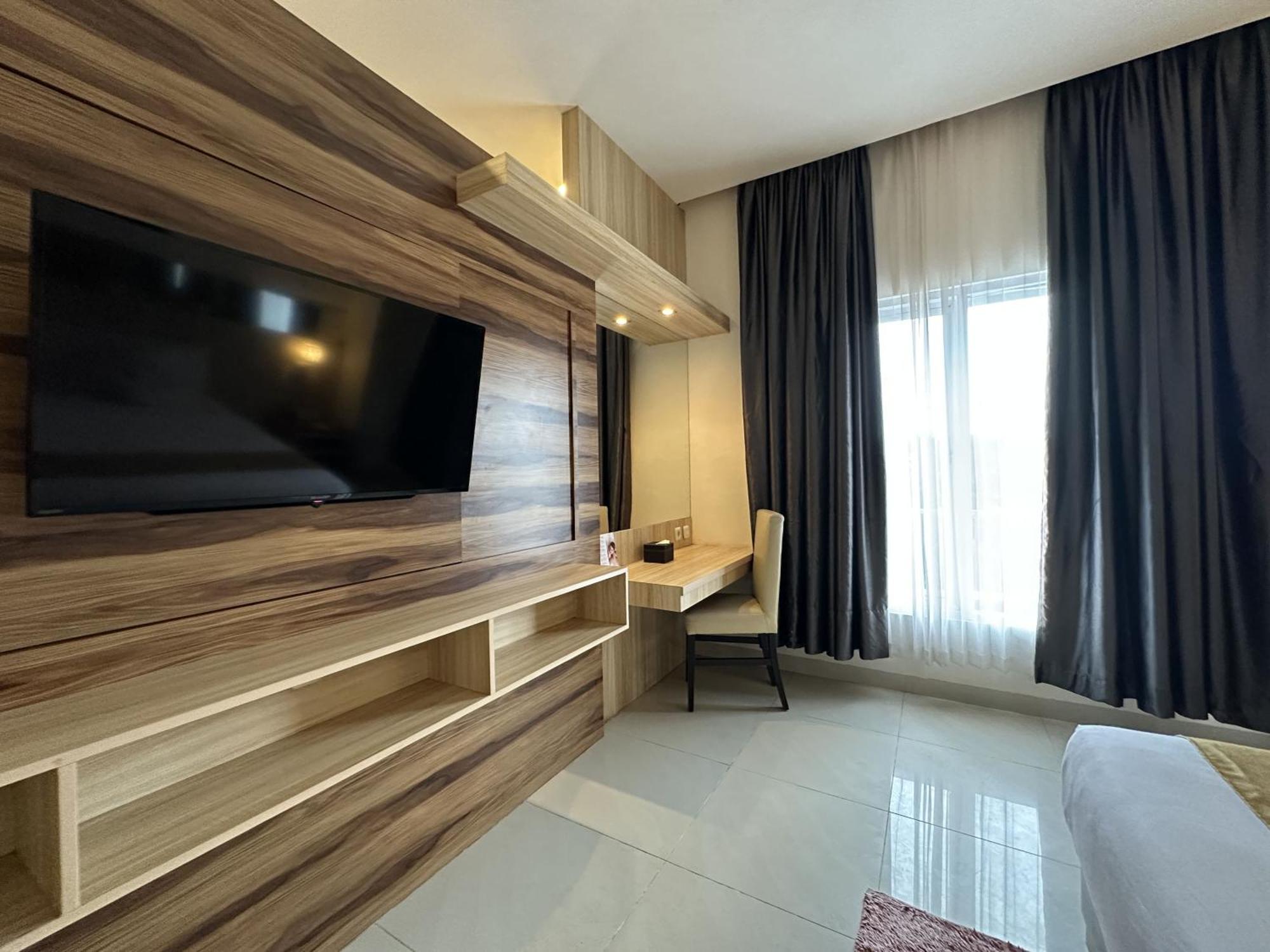 Vega Prime Hotel & Convention Sorong Room photo